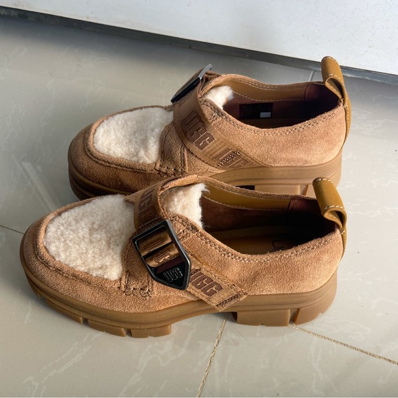 UGG Ashton Tan Suede Loafers - Picture 2 of 8